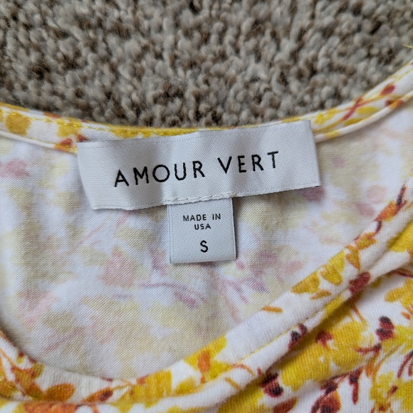 Amour Vert Ruffle Floral Tank Top XS - Picture 2 of 5